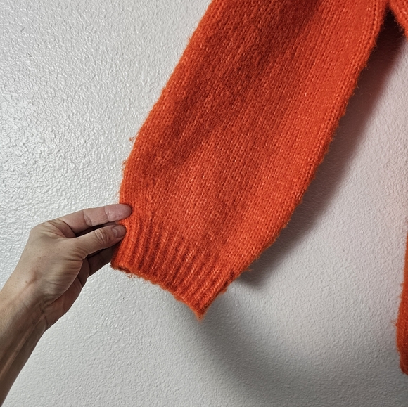 Cozy Orange Crewneck Women's Sweater Sz XS - Picture 2 of 7